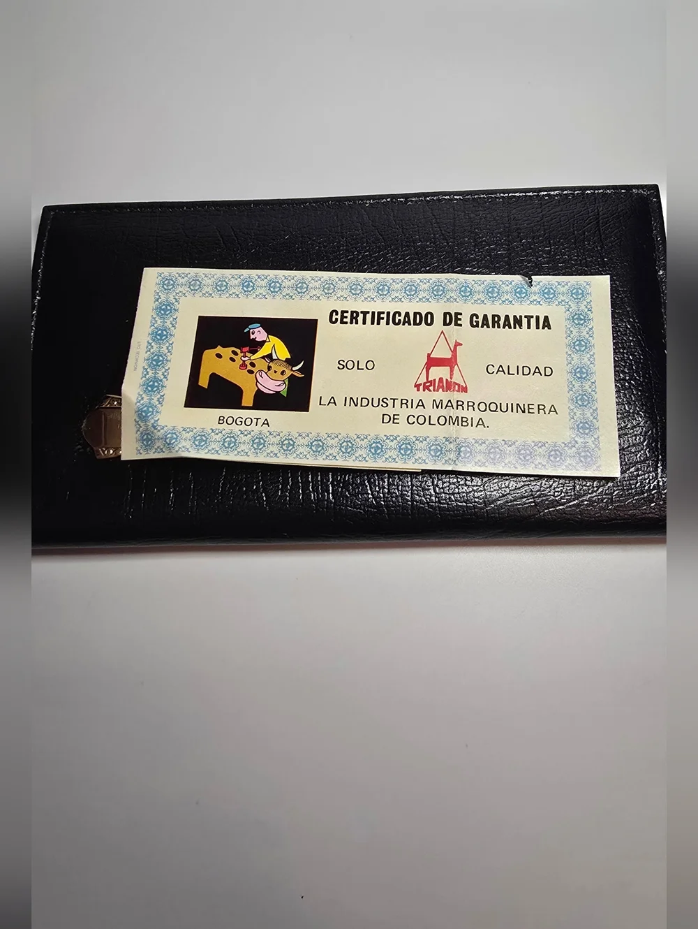 Trianon Columbia Black Women's Leather Wallet with Gold Accent